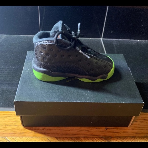 Jordan’s 6c - Picture 3 of 6